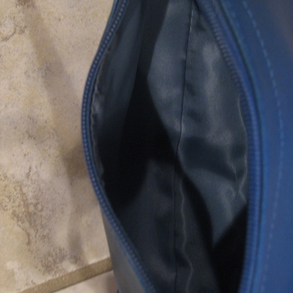 Vintage Y2K Crescent Underarm Shoulder Bag Purse Baguette Blue Small - Picture 9 of 11